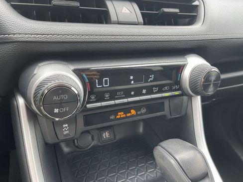 Used 2024 Toyota RAV4 XLE image 25