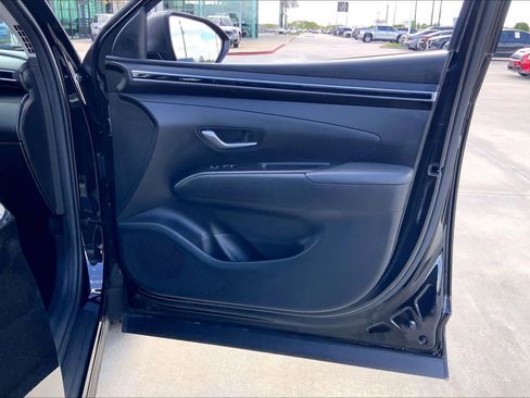 Used 2022 Hyundai Tucson SE image 25