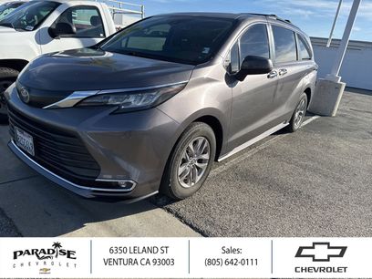 Used 2022 Toyota Sienna XLE