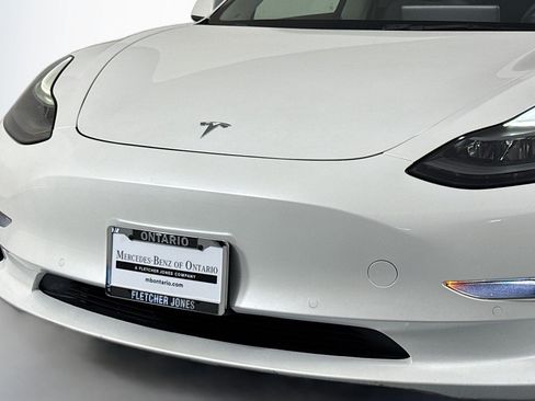 Used 2022 Tesla Model 3 Long Range AWD/4WD image 12