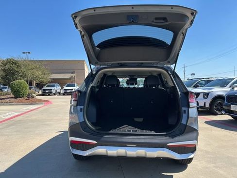 Used 2025 Kia Sportage EX image 9