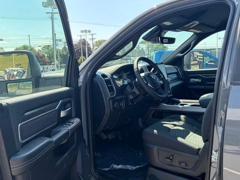 New 2026 RAM 2500 Big Horn AWD/4WD image 13