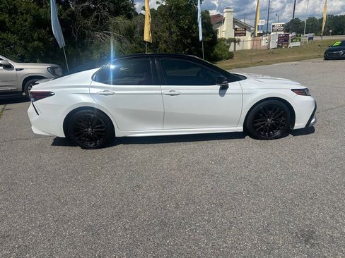 Used 2021 Toyota Camry XSE FWD image 6