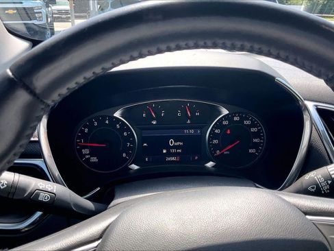 Used 2022 Chevrolet Equinox Premier FWD image 25