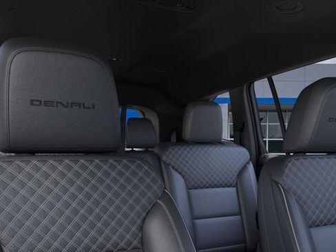 New 2026 GMC Acadia Denali w/ Super Cruise Package image 24