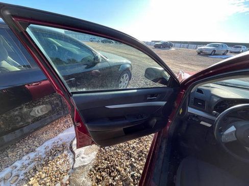 Used 2010 Subaru Legacy 2.5i Premium image 22