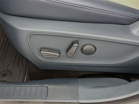 New 2026 Ford Maverick Lariat AWD/4WD image 22