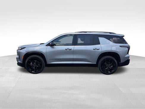 Used 2024 Chevrolet Traverse RS w/ LPO, Floor Liner Package AWD/4WD image 15