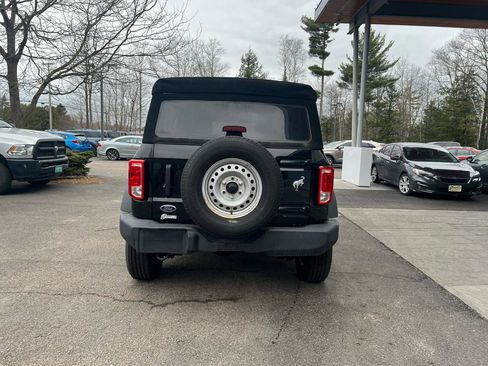Used 2022 Ford Bronco Base 4D SUV image 4