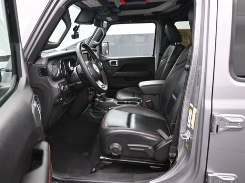 Used 2020 Jeep Gladiator Rubicon AWD/4WD image 9