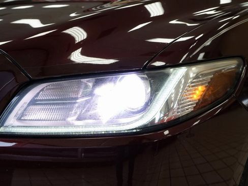 Used 2017 Lincoln Continental Reserve w/ Technology Package image 26