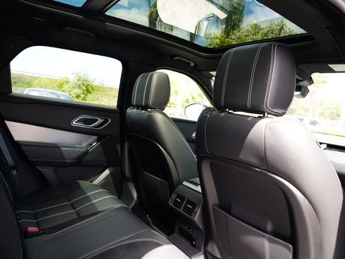Used 2020 Land Rover Range Rover Velar R-Dynamic S image 22
