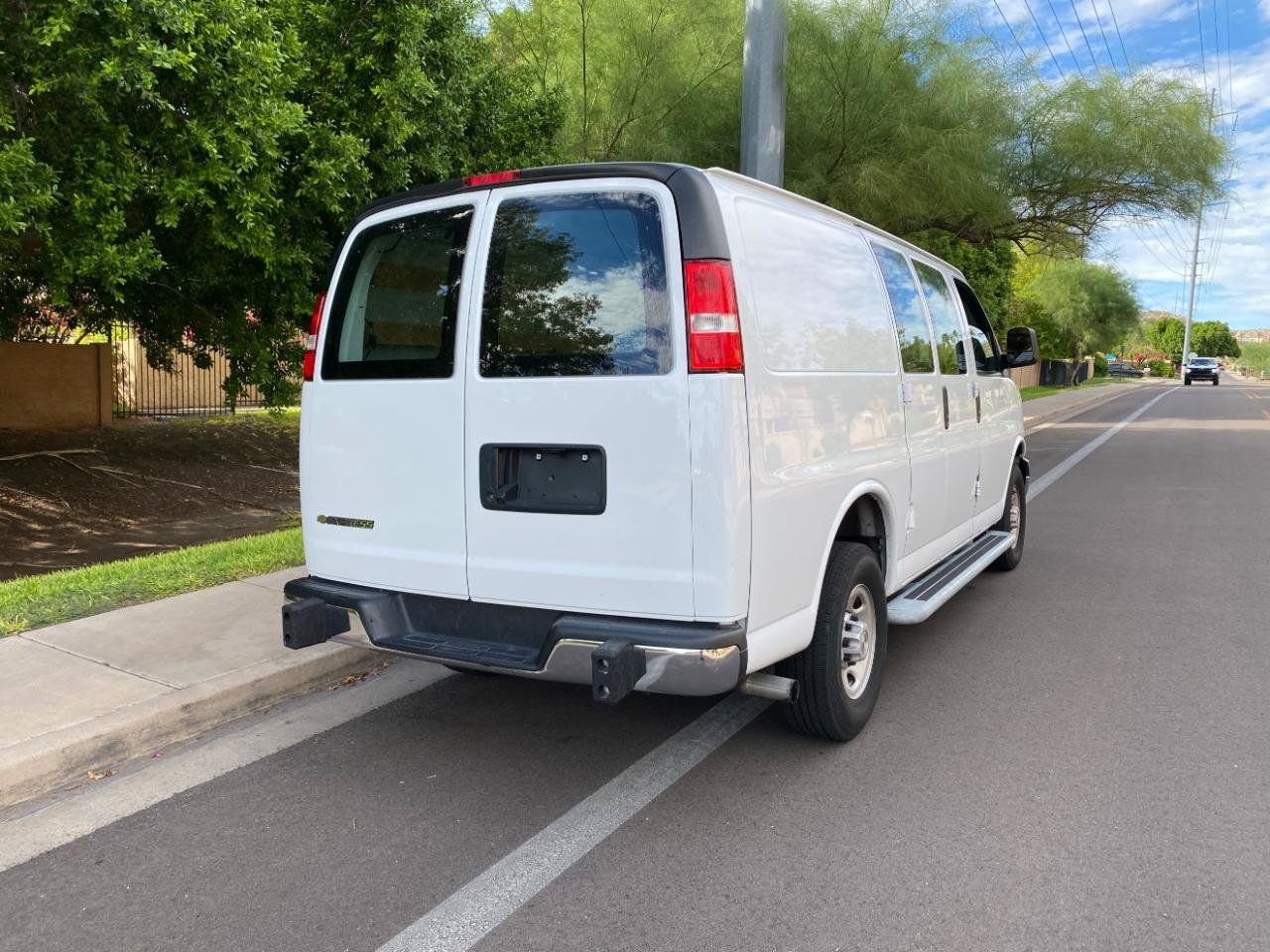 Used 2024 Chevrolet Express 2500 w/ Driver Convenience Package RWD image 10