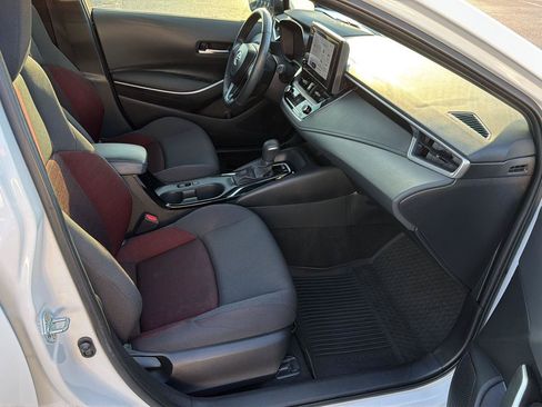 Used 2024 Toyota Corolla SE FWD image 13