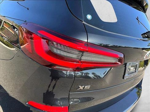Used 2023 BMW X5 M50i w/ Executive Package image 28
