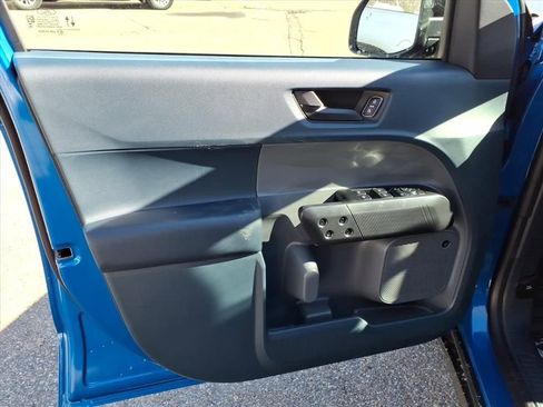 New 2026 Ford Maverick Lariat w/ Black Appearance Package image 17