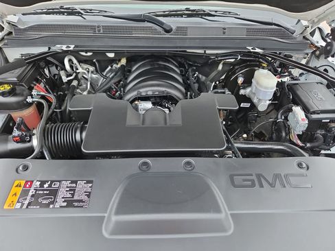 Used 2020 GMC Yukon Denali w/ Denali Premium Package AWD/4WD image 13