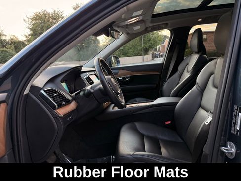 Used 2023 Volvo XC90 T8 Plus image 14