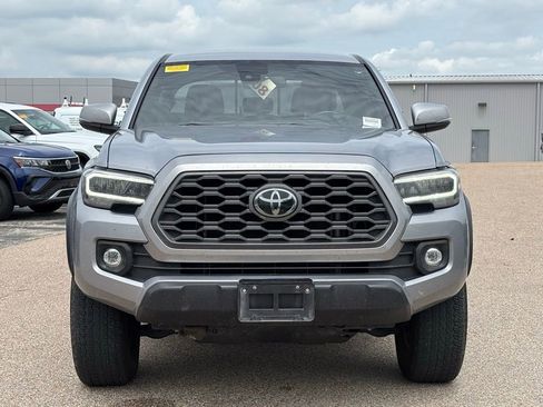Used 2021 Toyota Tacoma TRD Off-Road AWD/4WD image 3