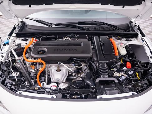 Used 2025 Honda Civic Sport image 29