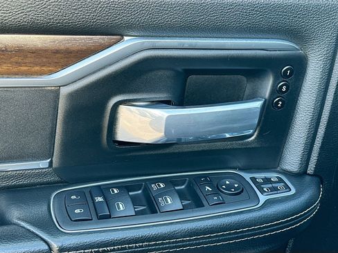 Used 2024 RAM 2500 Laramie image 15