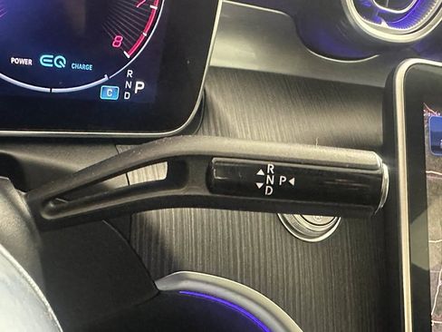 Used 2022 Mercedes-Benz C 300 4MATIC Sedan w/ Pinnacle Trim Package image 33