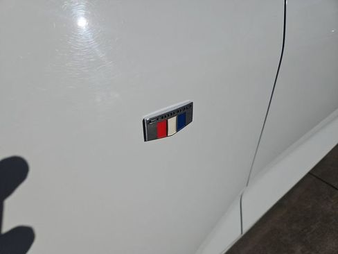 Used 2023 Chevrolet Camaro LT image 27