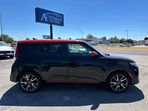 Used 2020 Kia Soul GT-Line FWD image 5