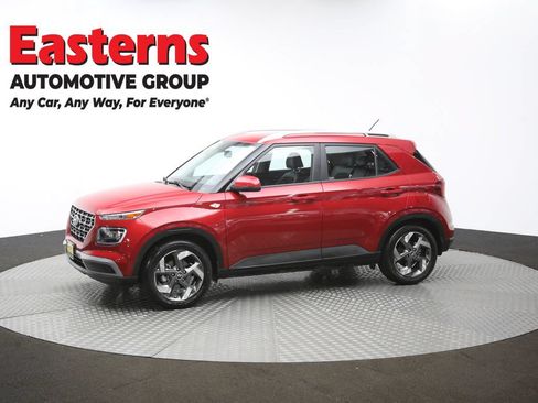 Used 2023 Hyundai Venue Limited FWD image 59