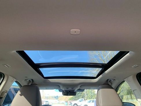 Used 2025 Nissan Murano Platinum w/ Cargo Package AWD/4WD image 12