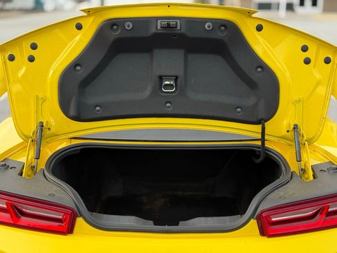 Used 2018 Chevrolet Camaro SS image 40