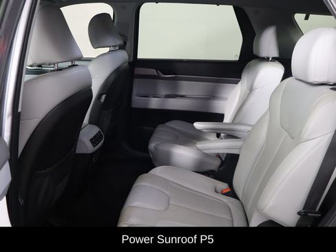 Used 2020 Hyundai Palisade SEL FWD image 16