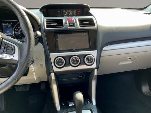 Used 2018 Subaru Forester 2.5i Premium AWD/4WD image 9