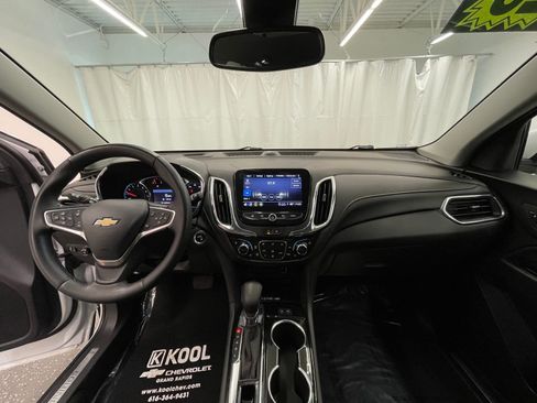 Used 2023 Chevrolet Equinox Premier image 13