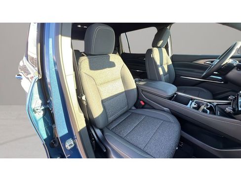 New 2026 Chevrolet Traverse LT image 32