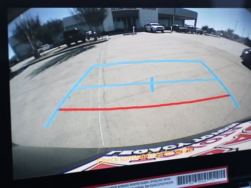 New 2026 Toyota Sienna XLE image 21