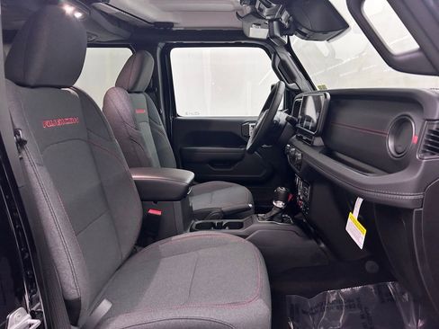 New 2026 Jeep Wrangler Unlimited Rubicon AWD/4WD image 17