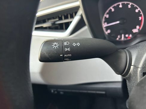Used 2023 Toyota Corolla LE FWD image 21