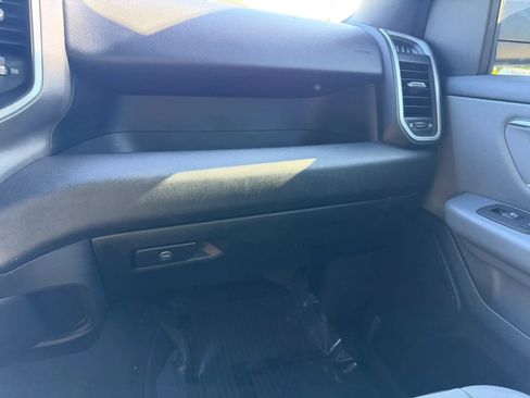 Used 2021 RAM 1500 Big Horn AWD/4WD image 31