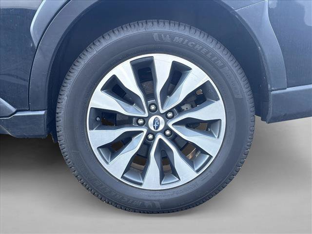 Used 2023 Subaru Outback Limited AWD/4WD image 9