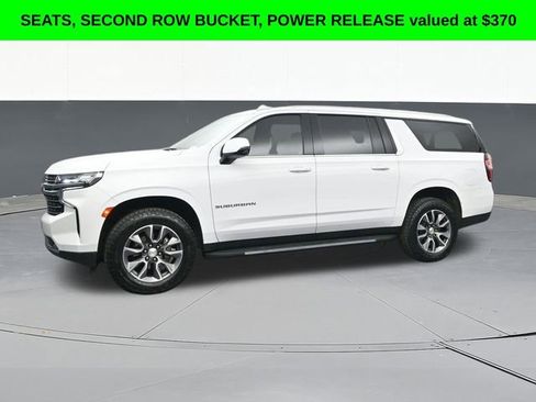 Used 2024 Chevrolet Suburban LT w/ LT Signature Package image 7