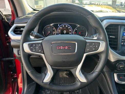 Used 2023 GMC Acadia SLT w/ Elevation Edition image 14