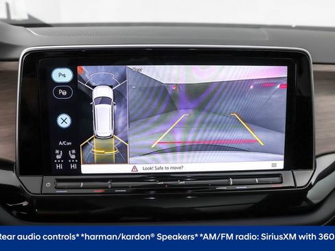 Used 2025 Volkswagen Atlas SEL Premium R-Line image 9