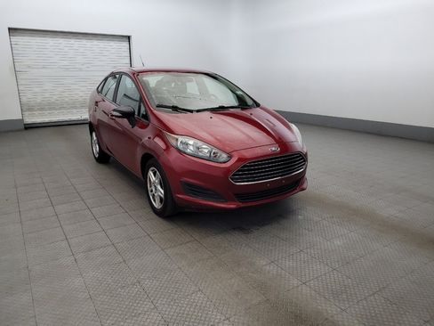 Used 2017 Ford Fiesta SE w/ Cold Weather Package FWD image 13