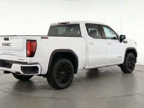 Used 2024 GMC Sierra 1500 Elevation image 13