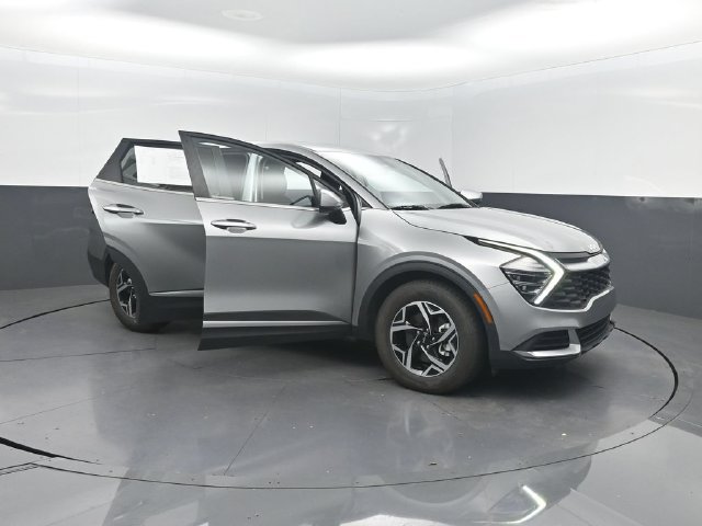 Used 2024 Kia Sportage LX FWD image 37