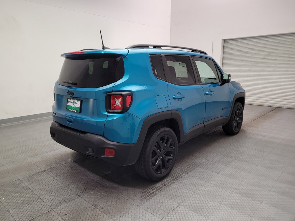 Used 2022 Jeep Renegade Altitude w/ Convenience Group AWD/4WD image 9