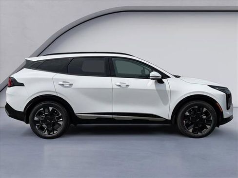 New 2026 Kia Sportage SX FWD image 6