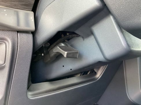 New 2025 Ford F150 Lariat w/ Equipment Group 501A Mid image 66