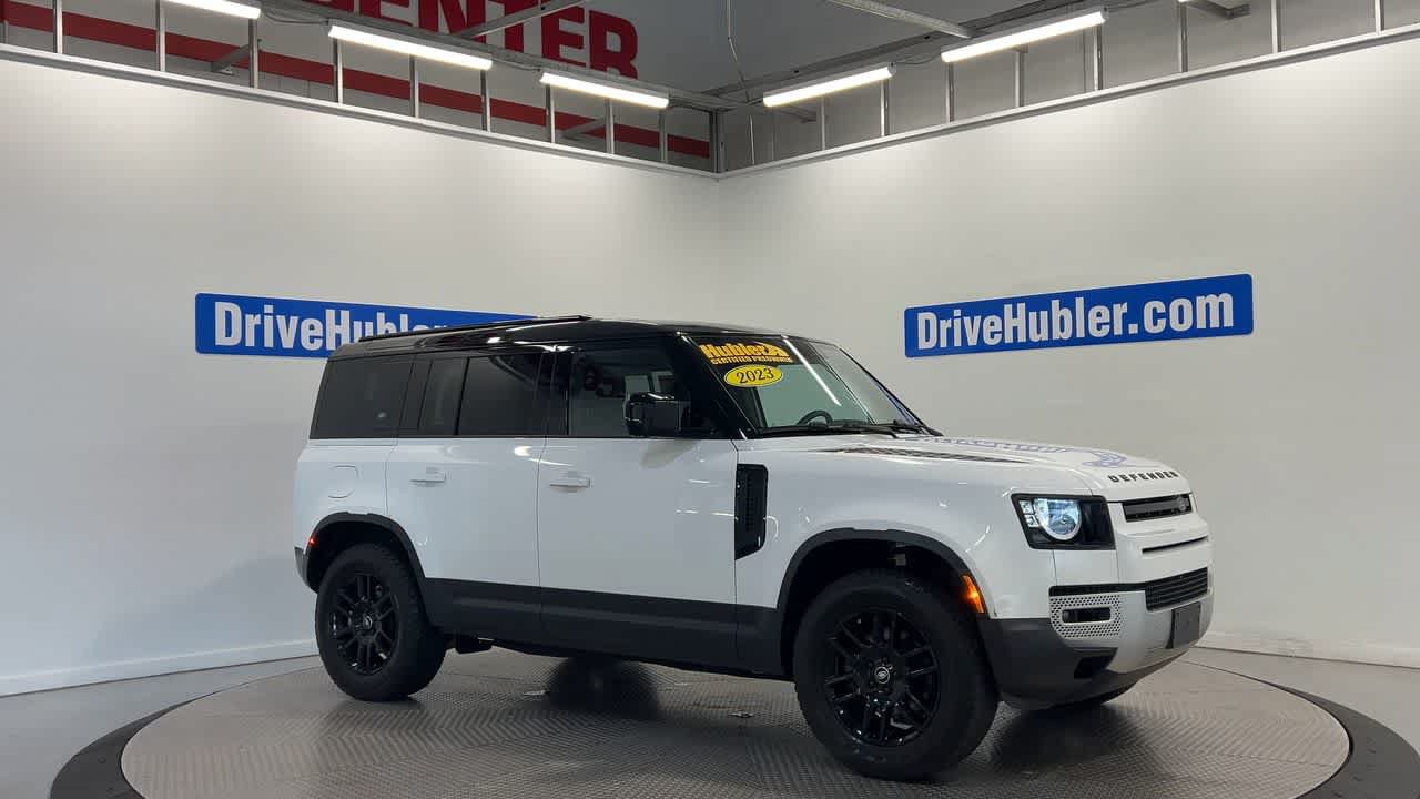 Used 2023 Land Rover Defender 110 S AWD/4WD image 4